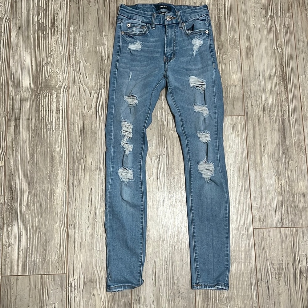 light wash ripped aeropostale jeans